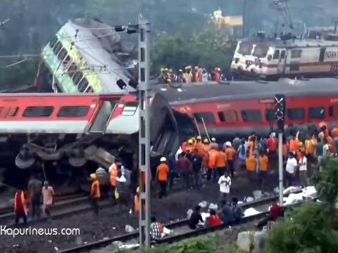 भारतको ओडिशामा भयानक रेल दुर्घटना, २३३ जनाको मृत्यु