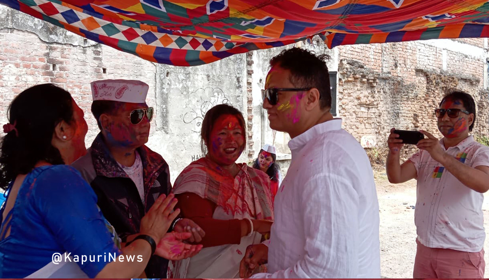 Congress-holi-1