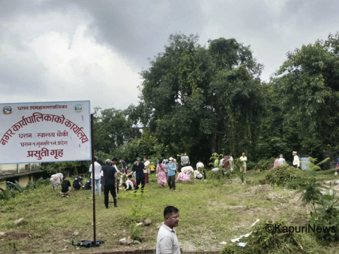पुरानो धरान अस्पताललाई नगर अस्पताल बनाउन माग गर्दै सरसफाइ 