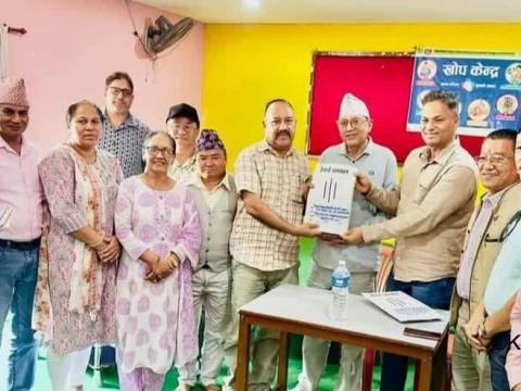धरान–१३ वडा कार्यालयद्वारा निःशुल्क एम्बुलेन्स र निःशुल्क रगत परीक्षण सेवा 