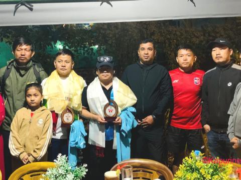 विदेशमा नेपाली युवाहरूका सहयोगीलाई धरानमा सम्मान