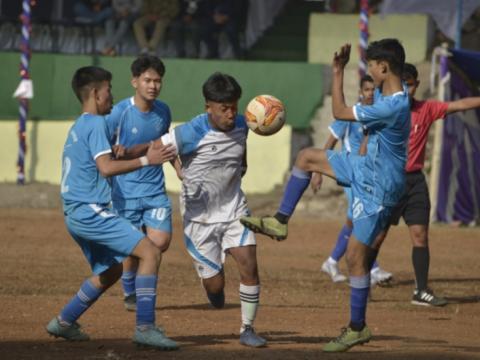 पिनाकल स्कुल र नेपाल पुलिस स्कुल निलो क्वाटर फाइनल प्रवेश