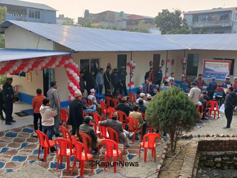 इटहरीका स्थानीयले बनाइदिए इलाका र ट्राफिक प्रहरी कार्यालय इटहरीका स्थानीयले बनाइदिए इलाका र ट्राफिक प्रहरी कार्यालय