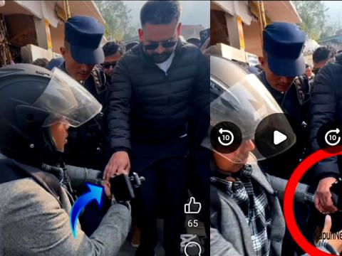 बालेनले प्रश्न सोध्ने सञ्चारकर्मीको मोबाइल खोसेर खुल्चीदैं हिँडे 