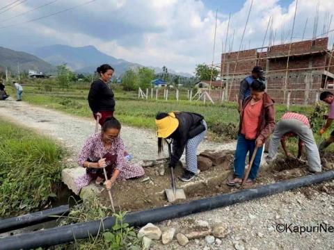 सेरा खोलाको मुहानबाट ठिङ्गाबारी हुँदै देउराली सम्म पानी ल्याउन श्रमदान अभियान