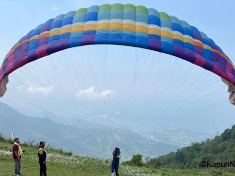 मुख्यमन्त्री कार्कीद्वारा धरानमा अन्तर्राष्ट्रिय प्याराग्लाइडिङ प्रिमियर लिग प्रतियोगिता उद्घाटन 